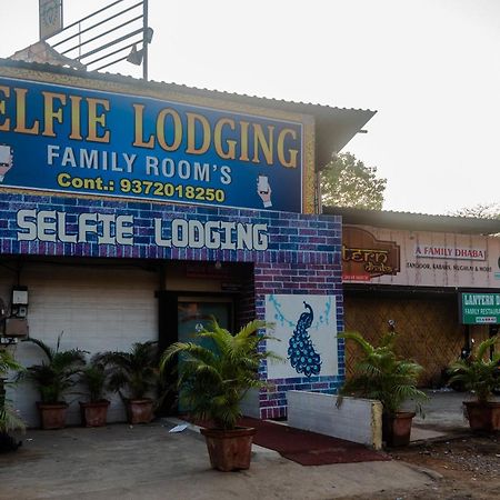 Oyo 37530 Selfie Dhaba Hotel Sasupāda Kültér fotó